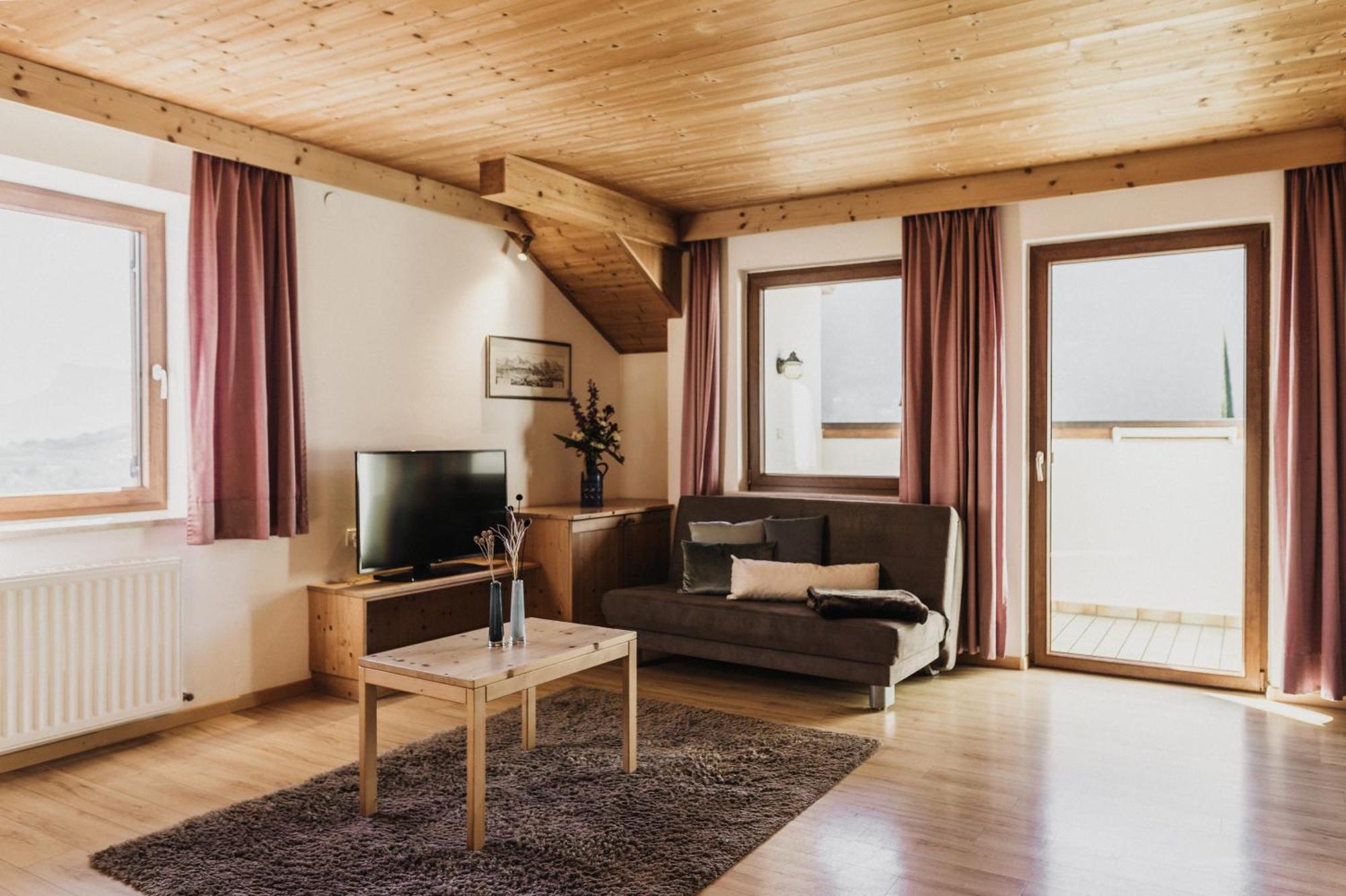 Thalguter - Rooms & Breakfast Lagundo Luaran gambar