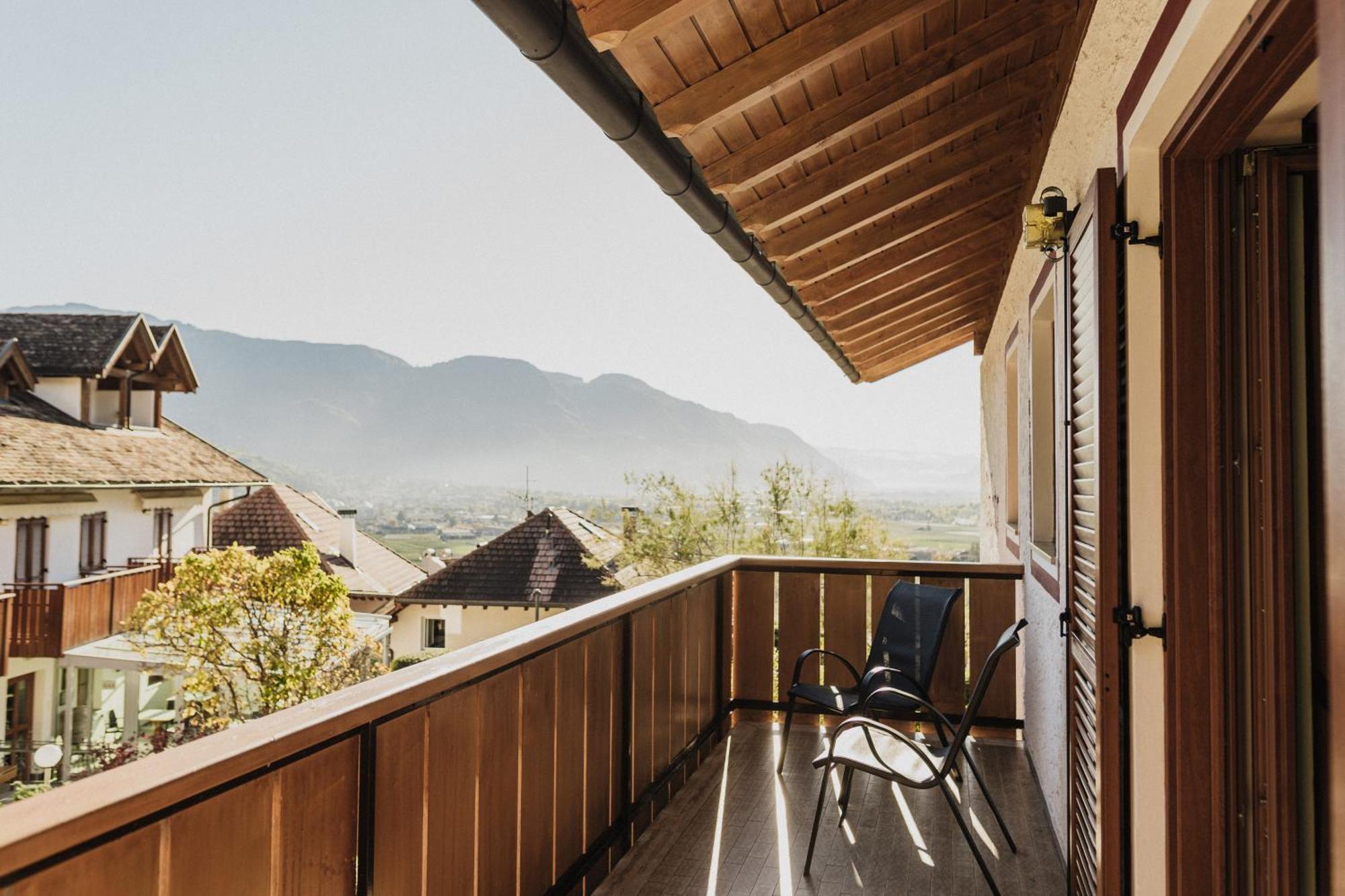 Thalguter - Rooms & Breakfast Lagundo Luaran gambar